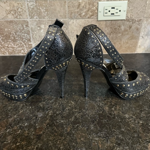 Steve Madden Black Studded Peep-Toe Heels - Picture 5 of 6